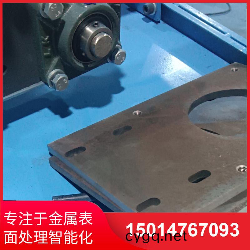 自(zi)動(dong)側麵砂光機(ji)供應